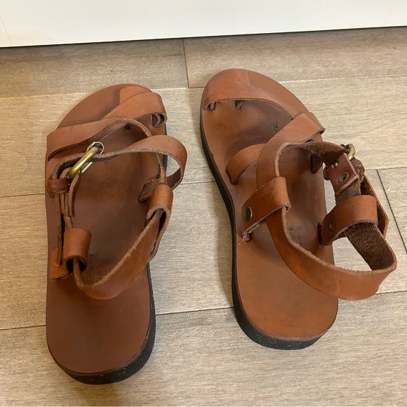 REAL LEATHER BROWN STRAPPY SANDAL WITH ADJUSTABLE STRAP SIZE 6 FROM COSTA RICA - Picture 8 of 14